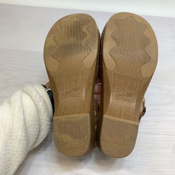 Dansko Season Sandals Camel Brown Leather Strappy Wedge Women's size 39 / 8.5 - Picture 7 of 12